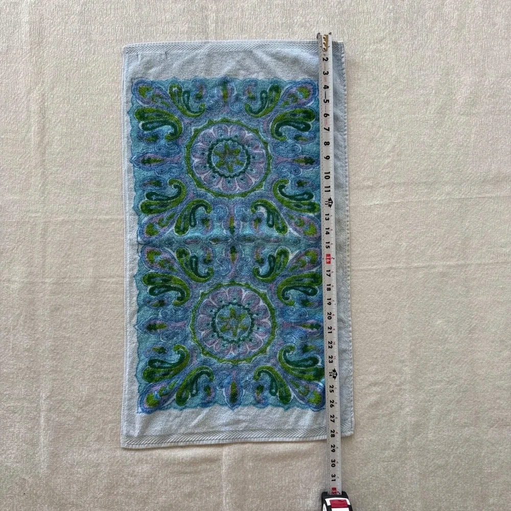 Vintage Cannon Royal Family‎ Psychedelic Floral Hand Towel Made In USA Retro